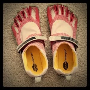 Vibram women's five finger shoes